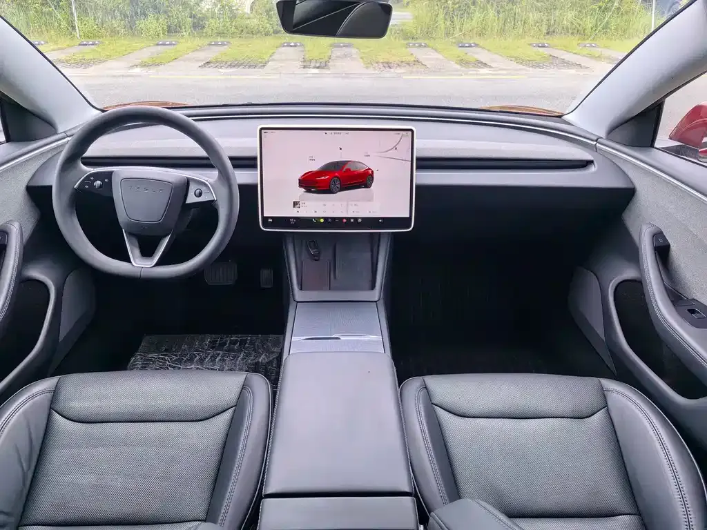 Tesla Model 3 — фото 8