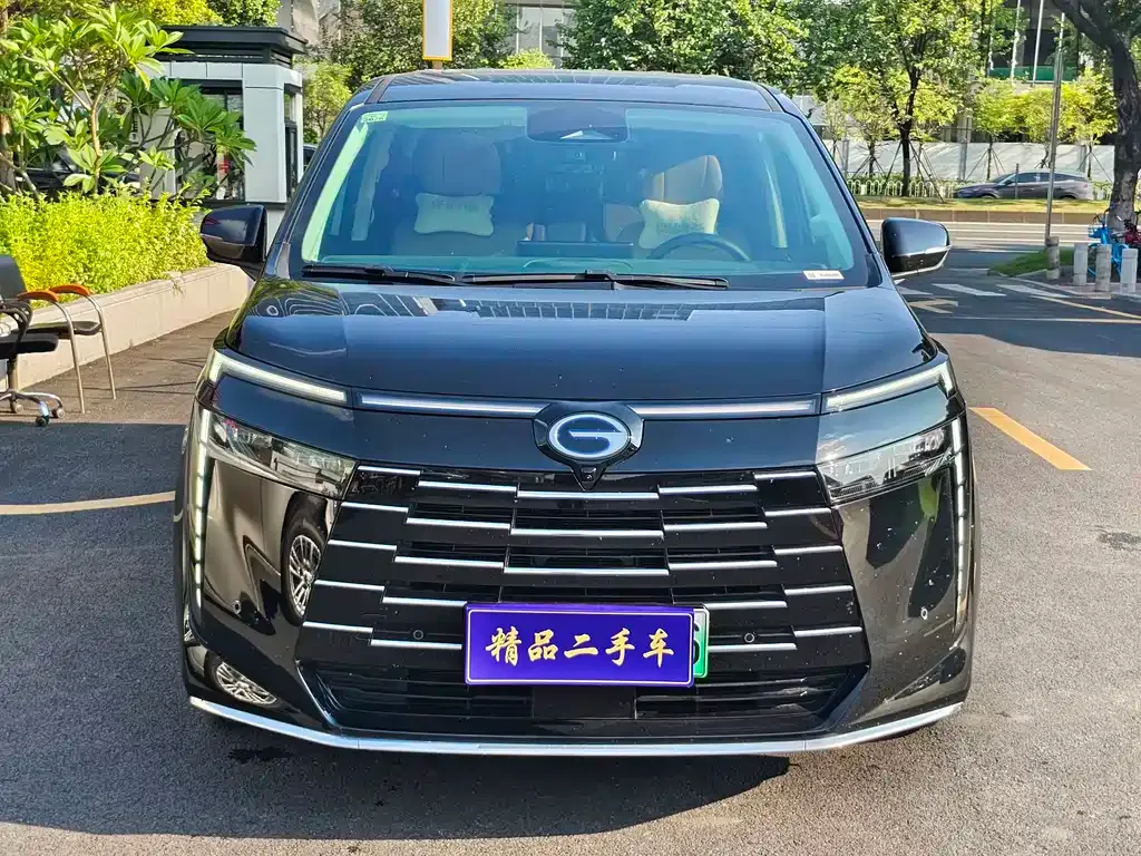 GAC Motor Trumpchi E8 PHEV — фото 9