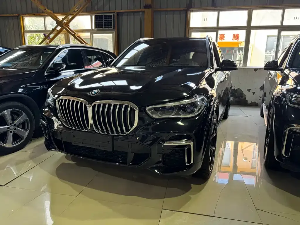 BMW X5 — фото 1
