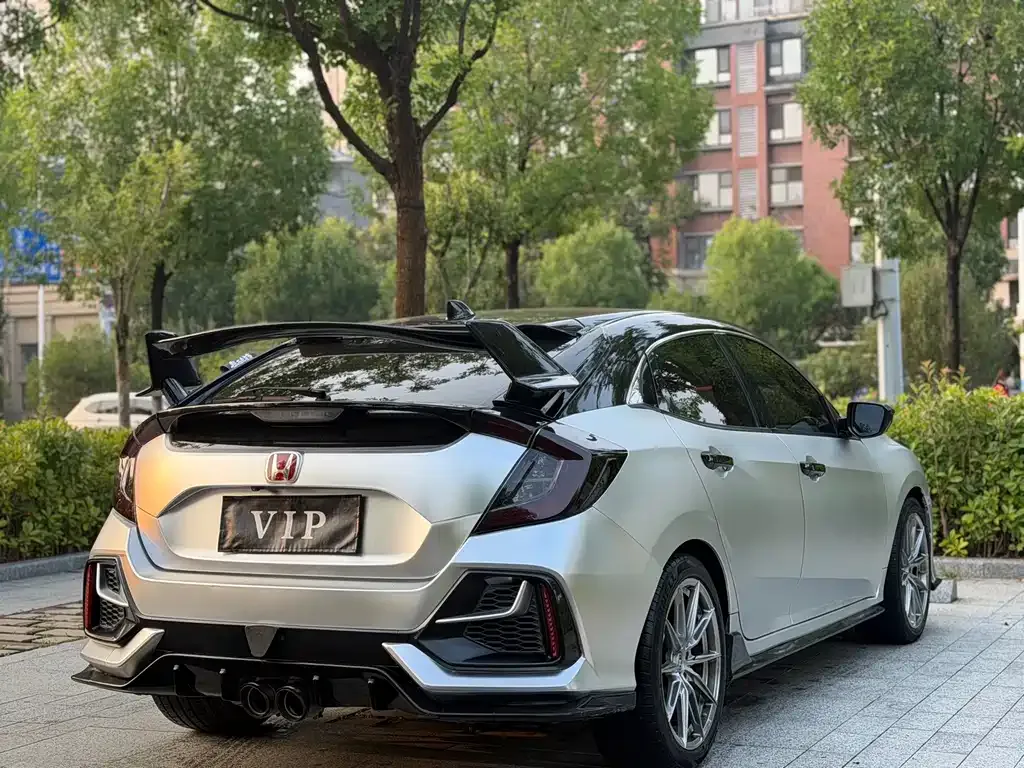 Honda Civic — фото 10