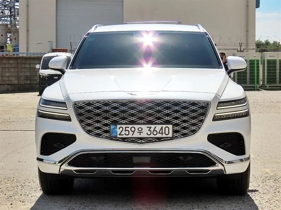 Genesis GV80 — фото 1