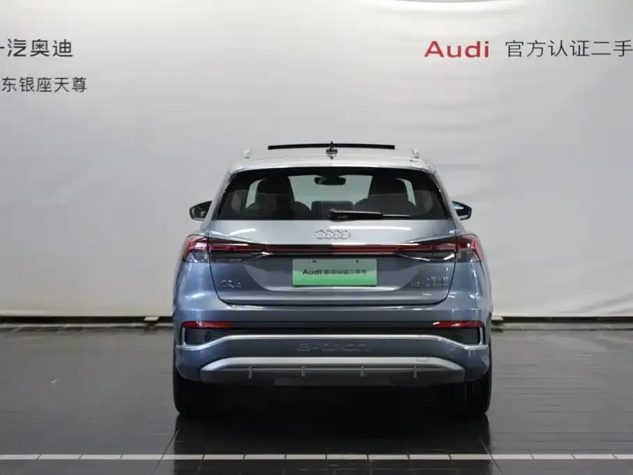 Audi Q4 e-tron — фото 3
