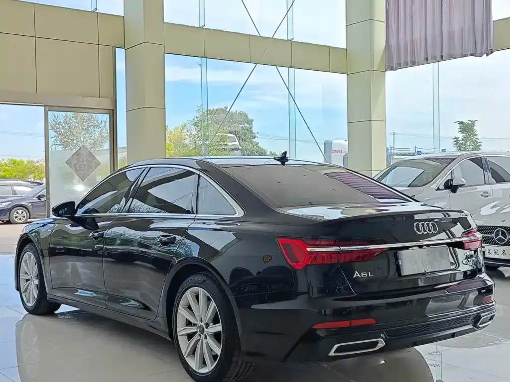 Audi A6L — фото 3