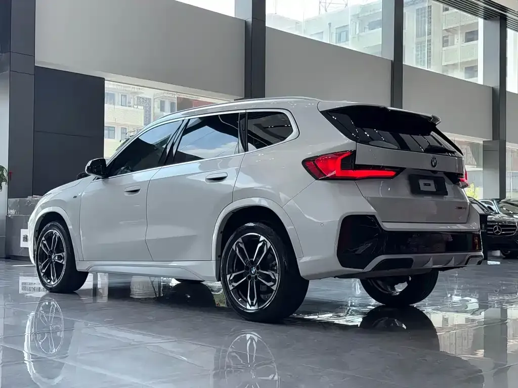 BMW X1 — фото 4