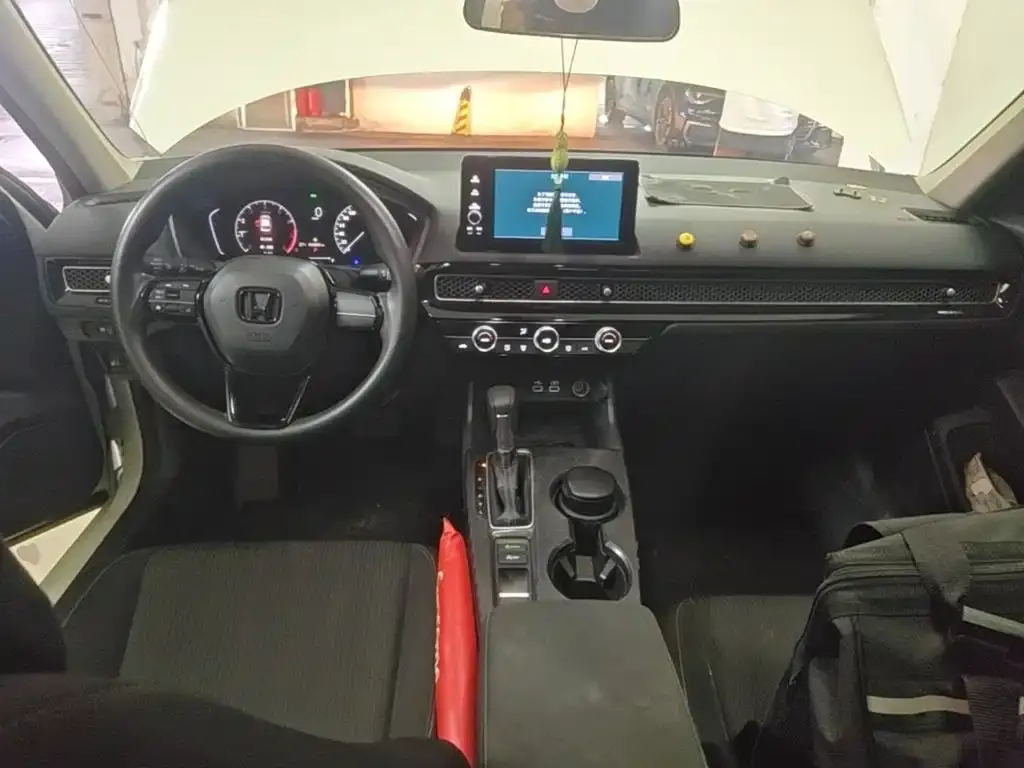 Honda Civic — фото 10