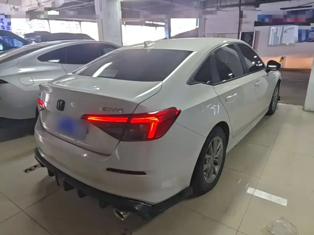 Honda Civic — фото 9