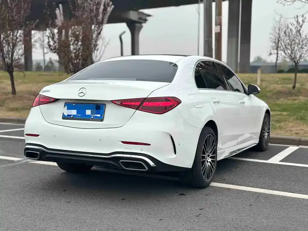 Mercedes-Benz C-Class — фото 10