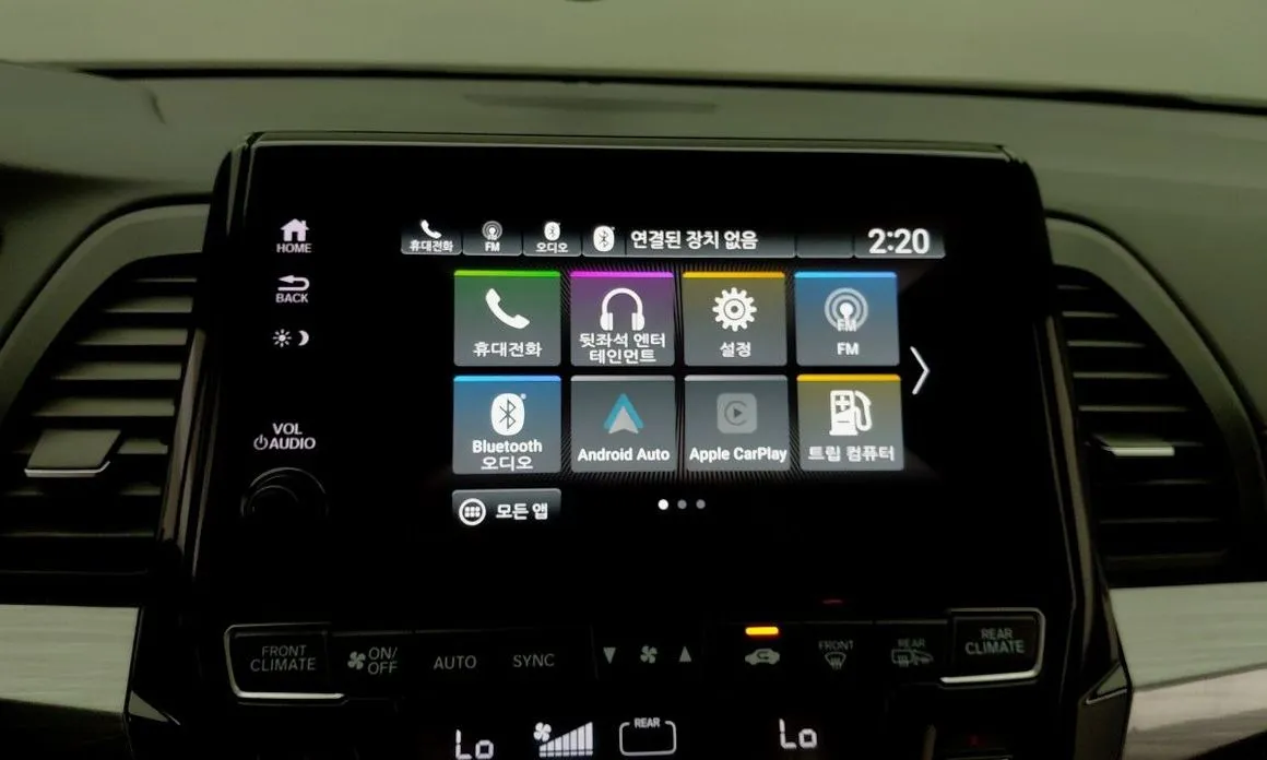 Honda Odyssey — фото 10