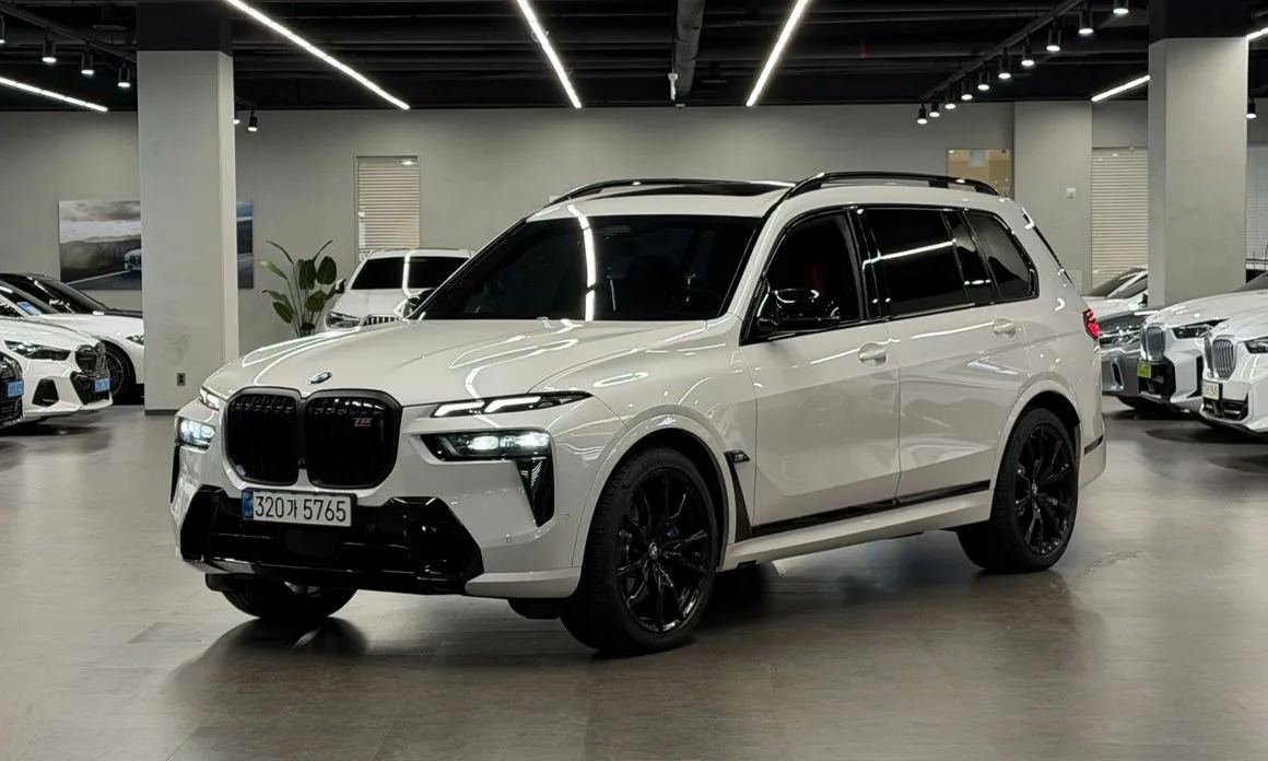 BMW X7 — фото 1