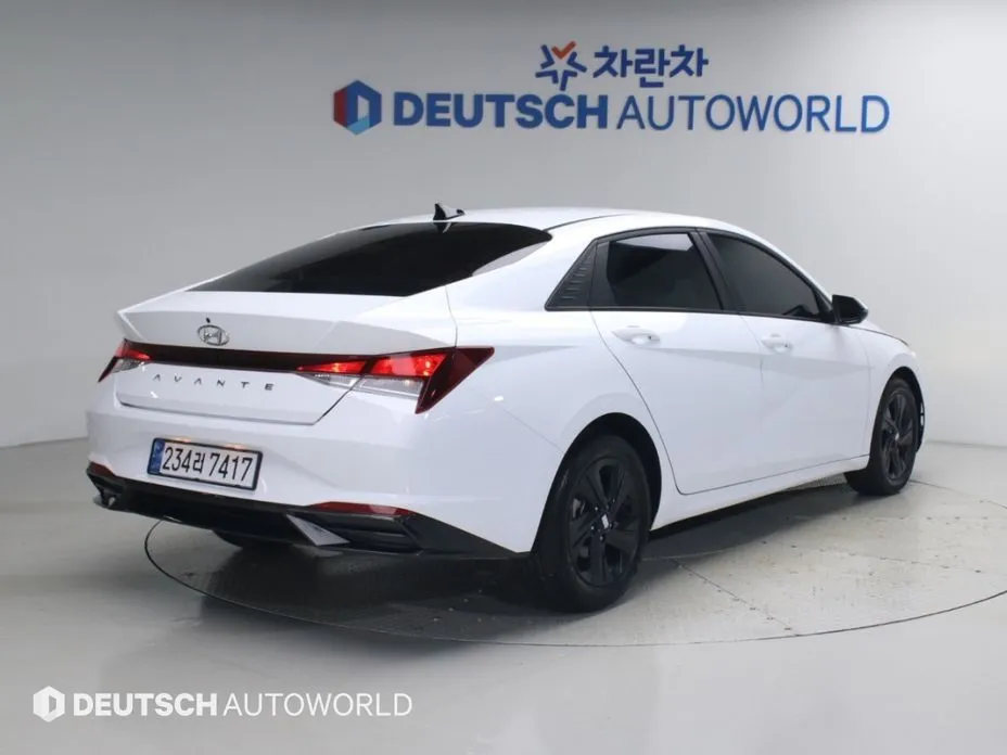 Hyundai AVANTE — фото 2