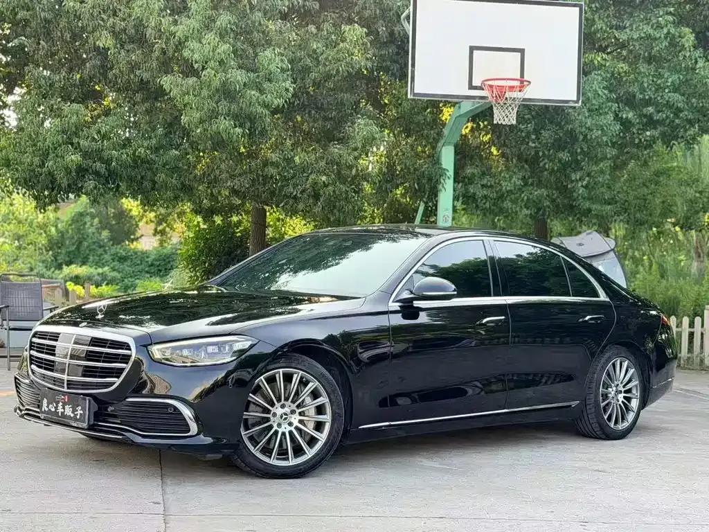 Mercedes-Benz S-Class — фото 1