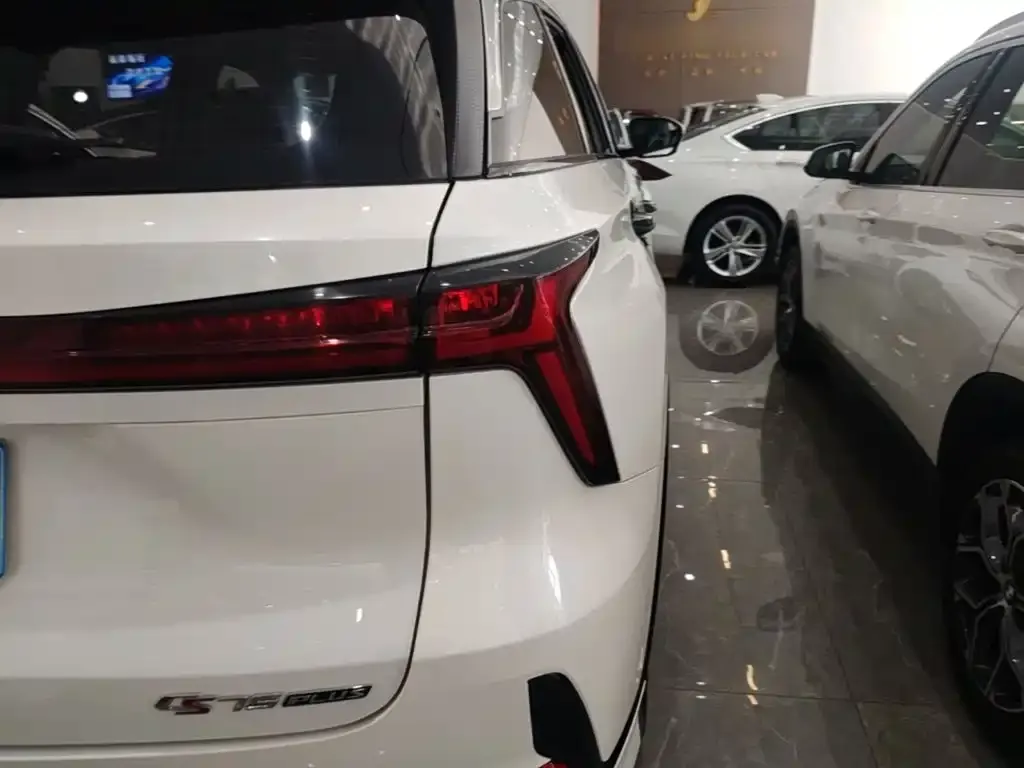 Changan CS75 PLUS — фото 4