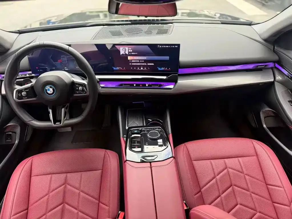BMW i5 — фото 6