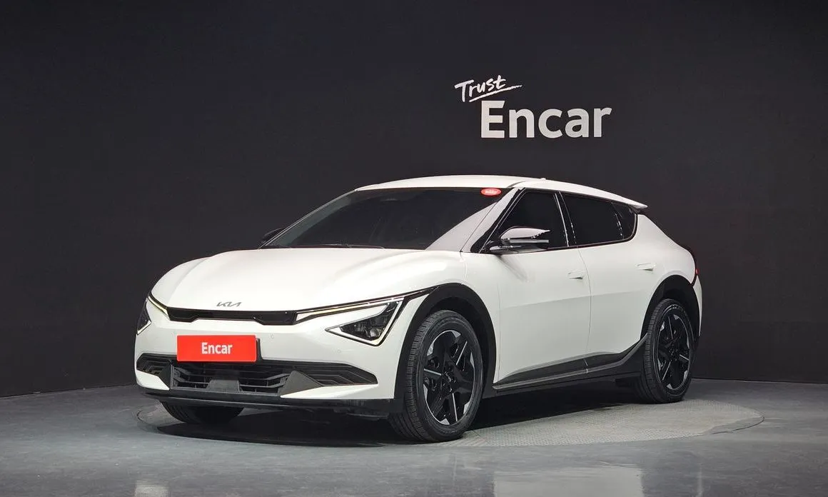 Kia EV6 — фото 1