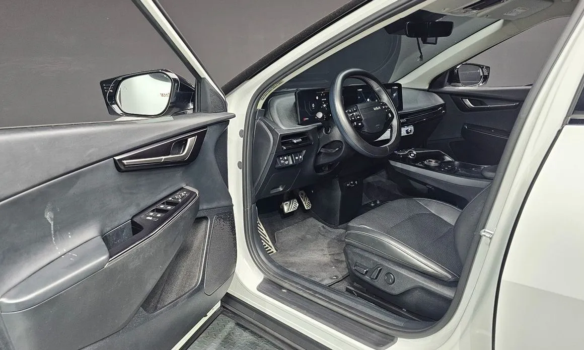 Kia EV6 — фото 8