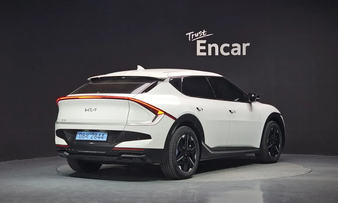 Kia EV6 — фото 2