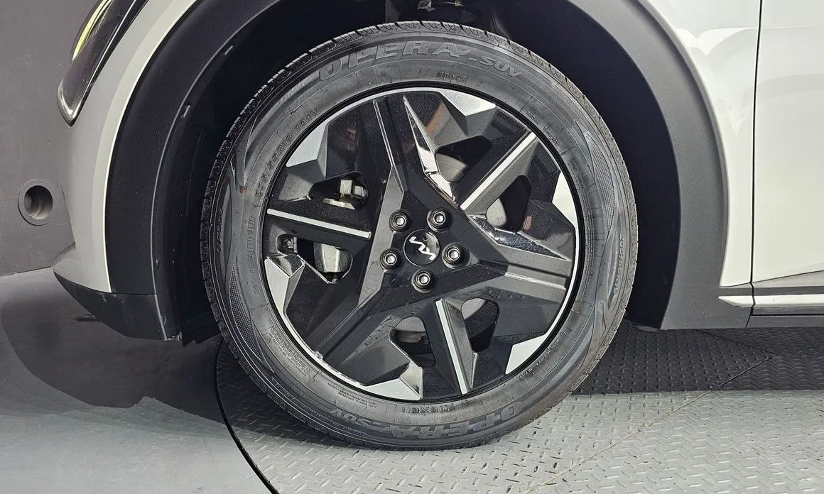 Kia EV6 — фото 6