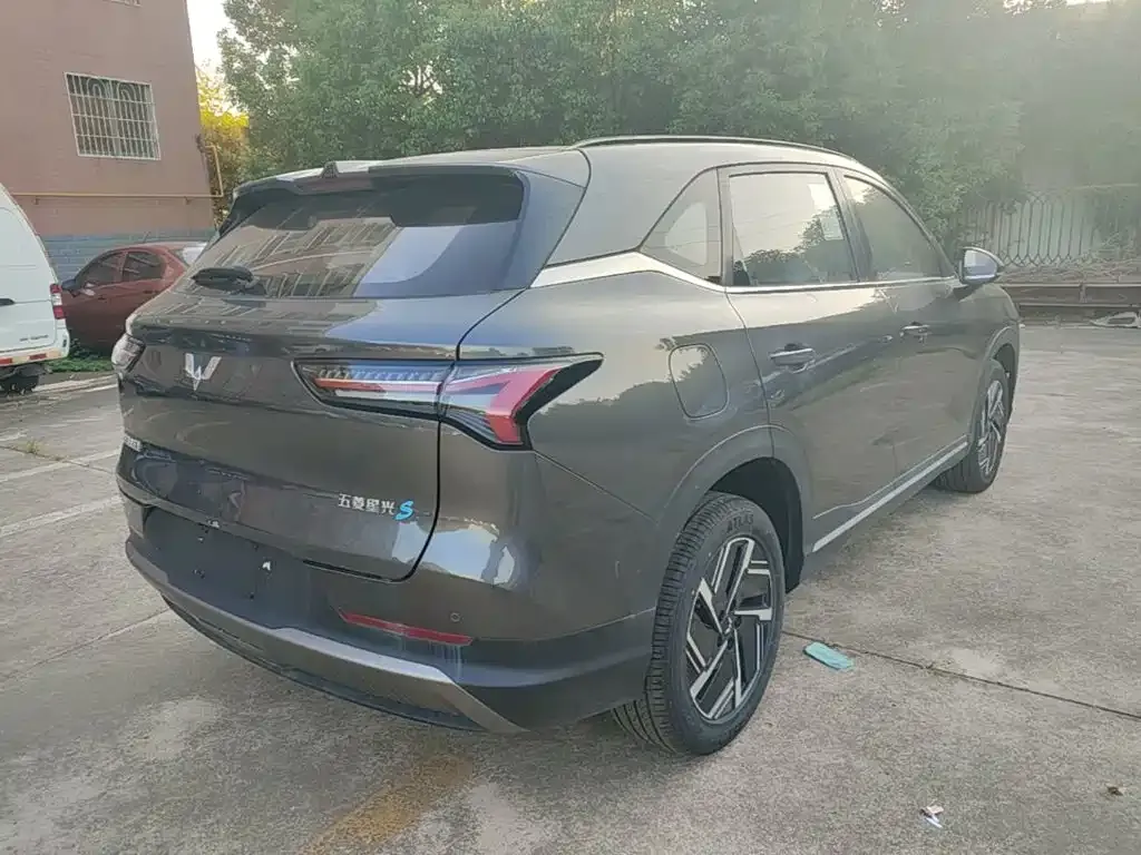 Wuling Xingguang S — фото 2