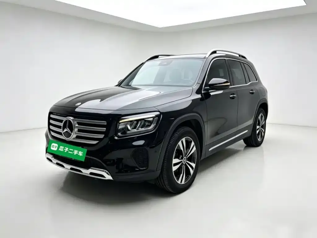 Mercedes-Benz GLB — фото 1