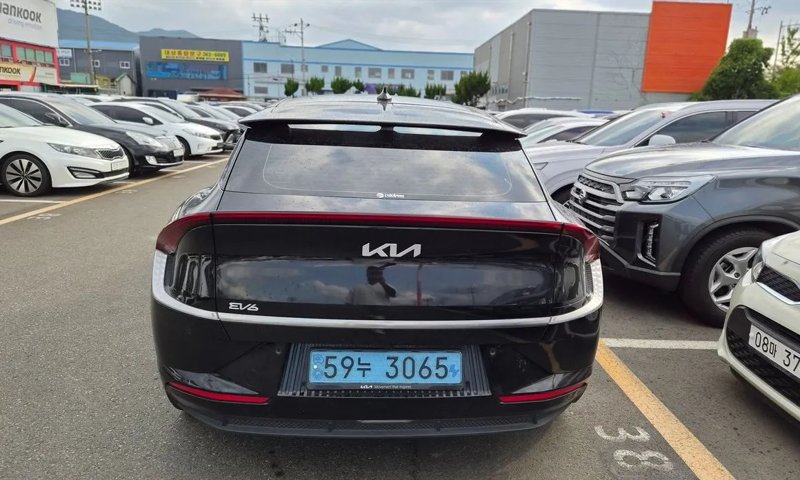 Kia EV6 — фото 9