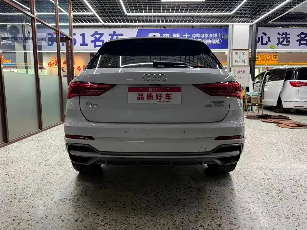 Audi Q3 — фото 3