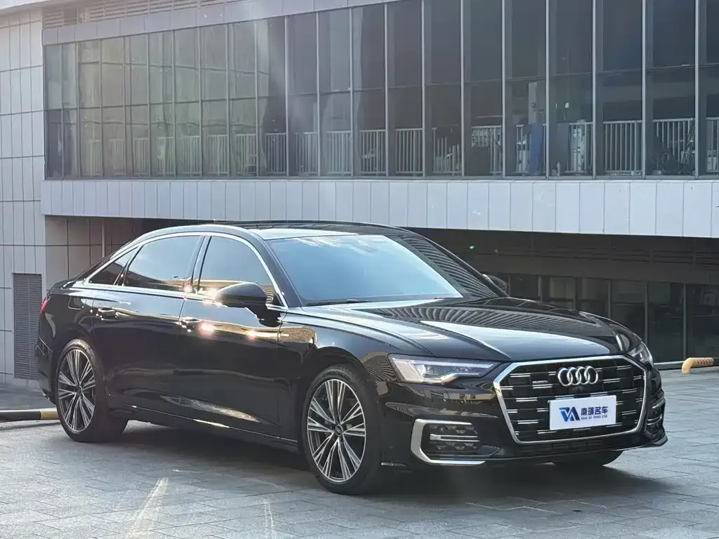Audi A6L — фото 7