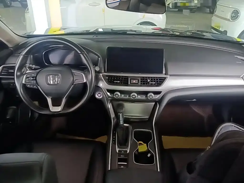 Honda Accord — фото 2