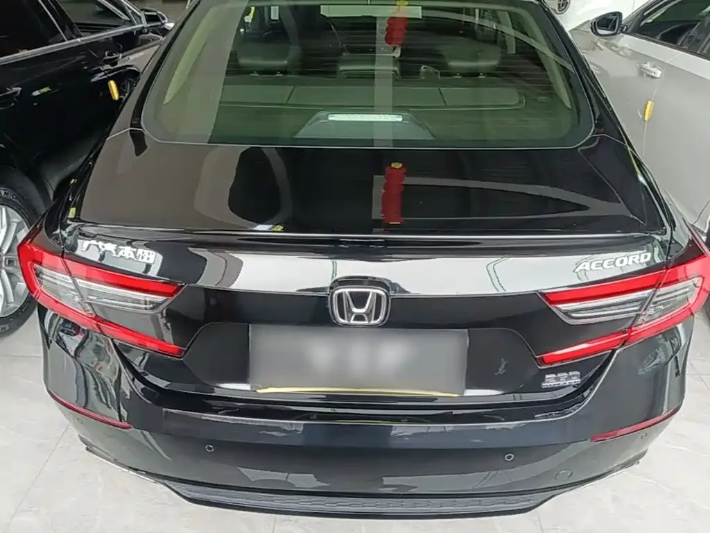 Honda Accord — фото 3