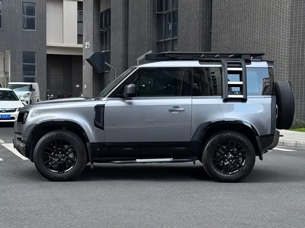 Land Rover Defender — фото 4