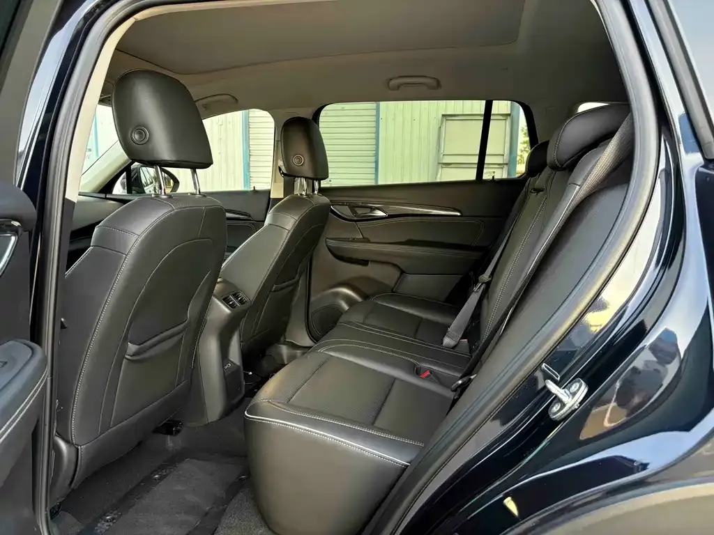 Buick Envision Plus — фото 3