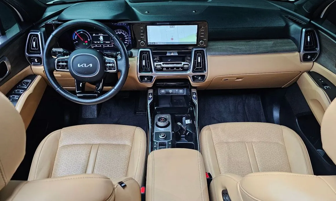 Kia Sorento — фото 9
