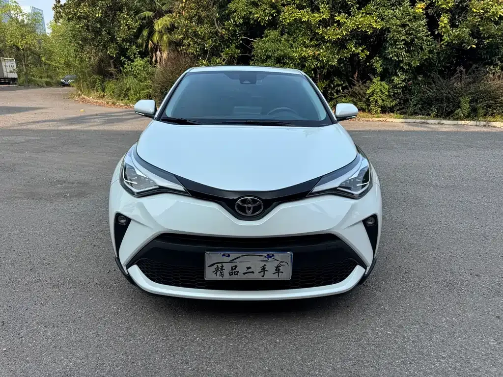 Toyota C-HR — фото 6