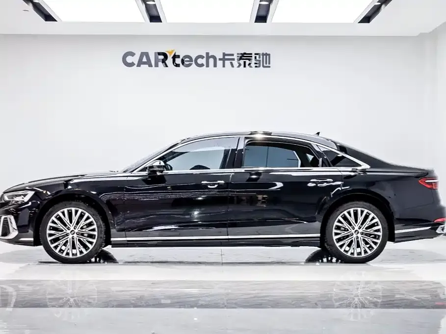 Audi A8 — фото 10