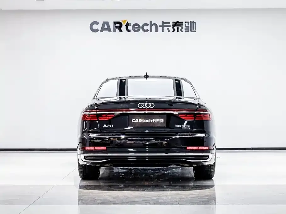 Audi A8 — фото 3