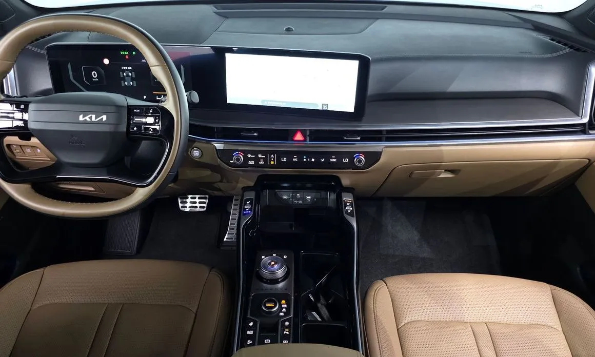 Kia Sorento — фото 8
