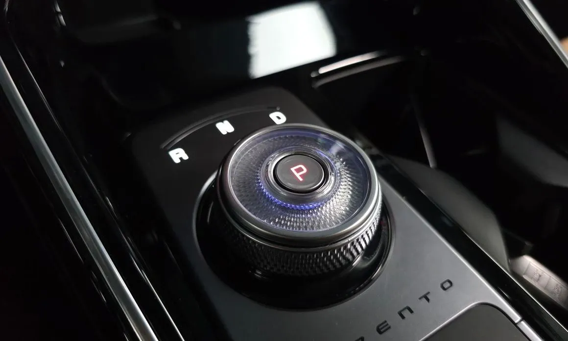 Kia Sorento — фото 9
