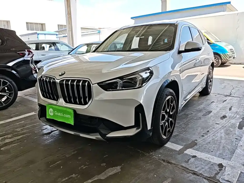BMW X1 — фото 5
