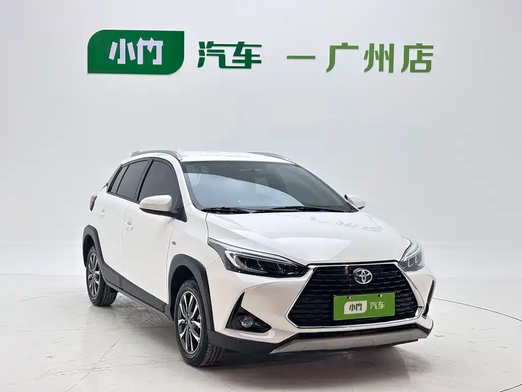 Toyota Yaris L — фото 2