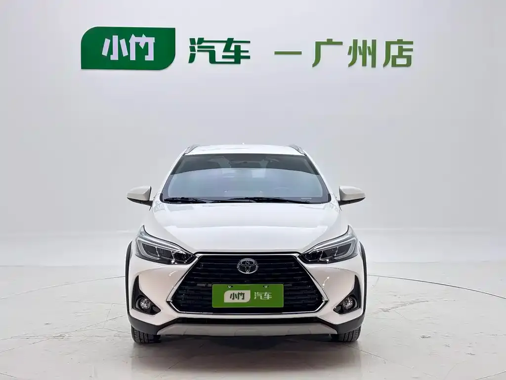 Toyota Yaris L — фото 3