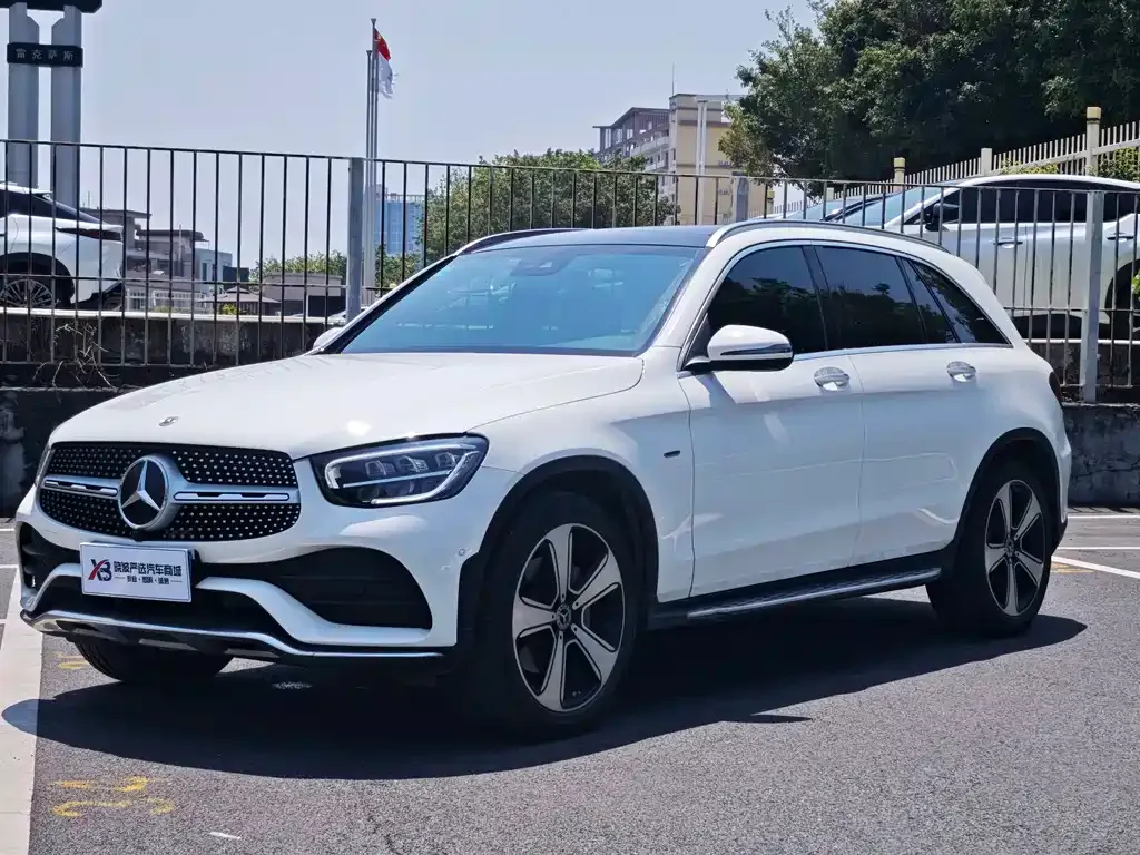 Mercedes-Benz GLC — фото 1