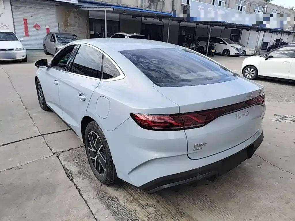 BYD Qin L — фото 3