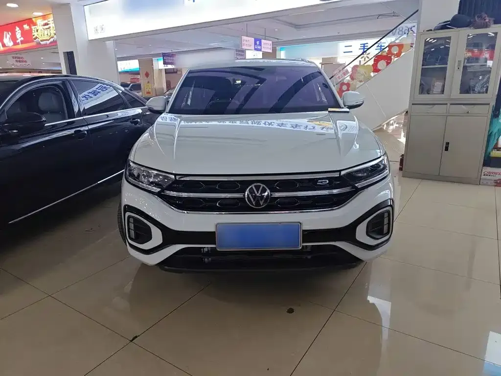 Volkswagen T-Roc — фото 5