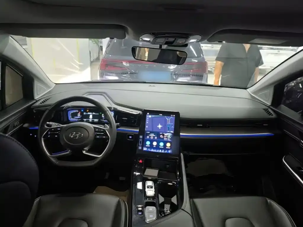 Hyundai Custo — фото 10