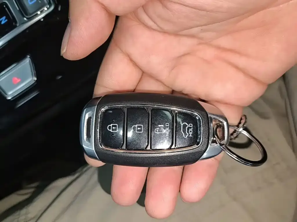 Hyundai Custo — фото 8