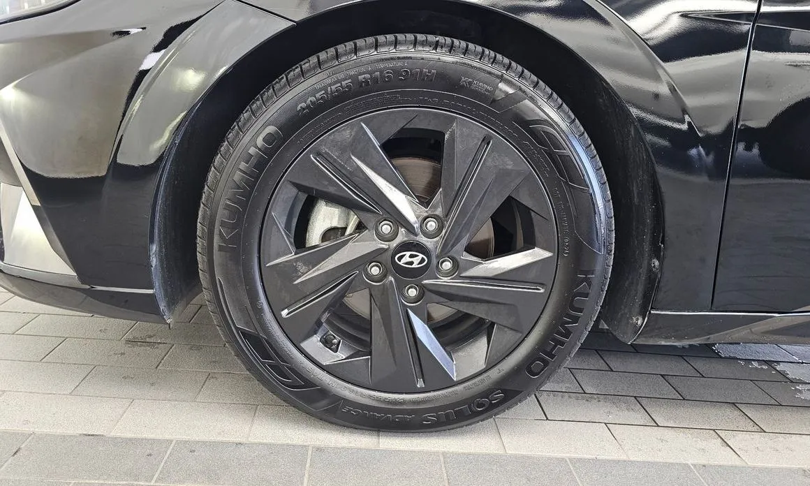Hyundai AVANTE — фото 9