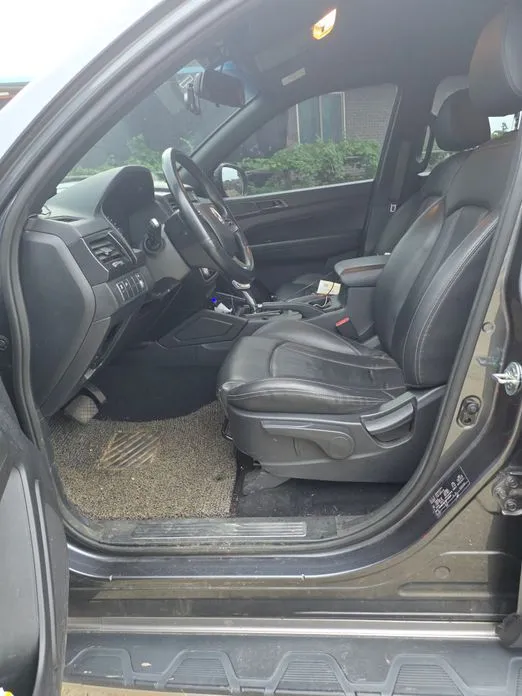 KG Mobility (Ssangyong) Rexton — фото 3