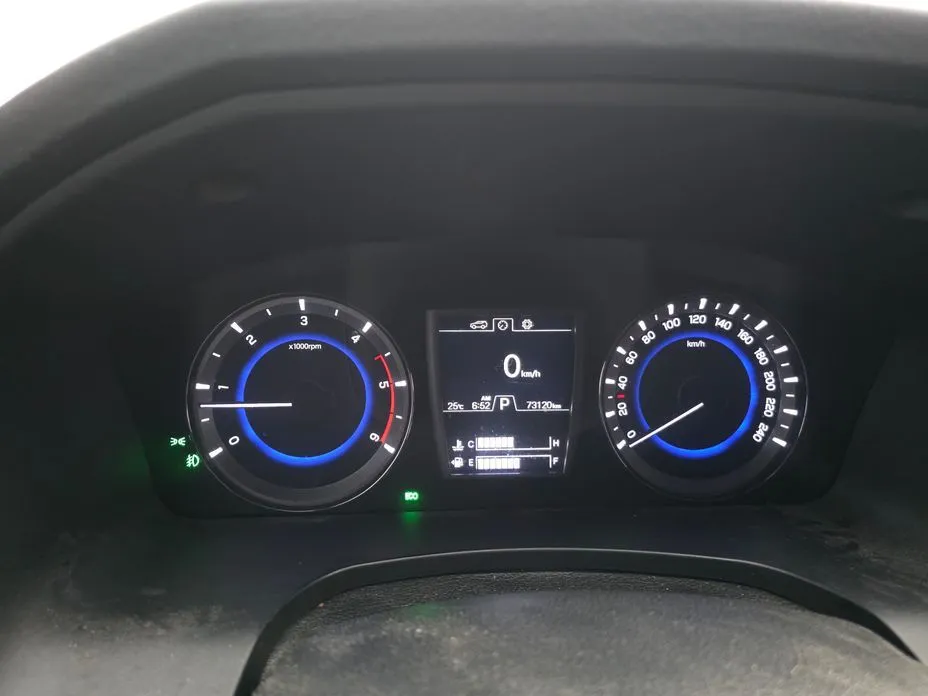 KG Mobility (Ssangyong) Rexton — фото 6