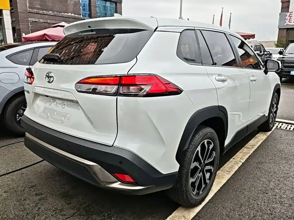 Toyota Frontlander — фото 2
