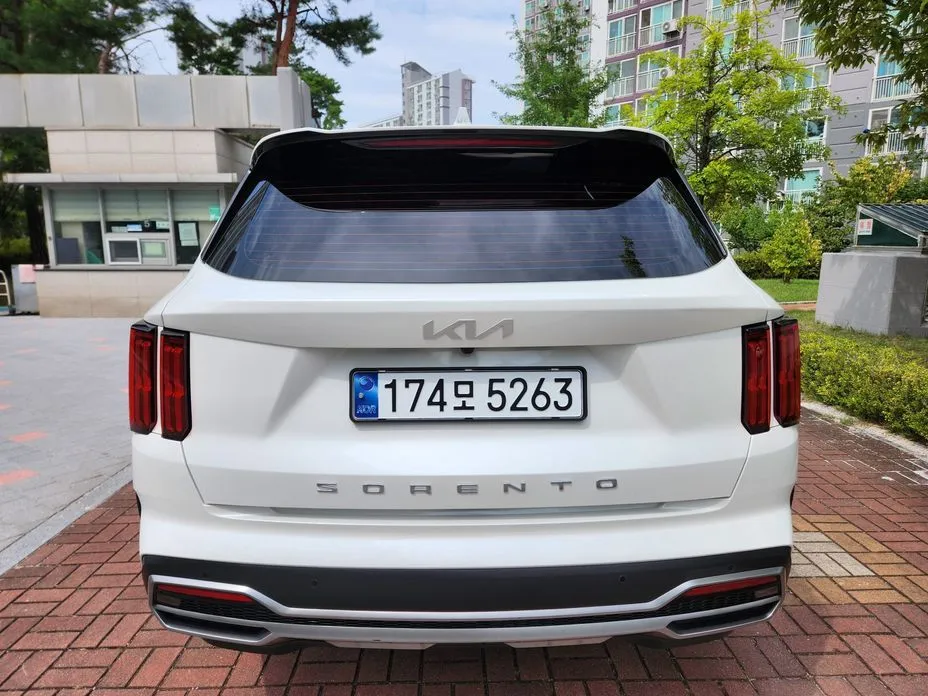 Kia Sorento — фото 10
