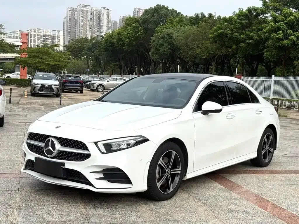 Mercedes-Benz A-Class — фото 1
